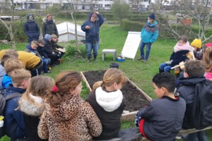 2 40555713d1a345b292d5f0b81f6c61cc