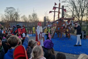 1 f0e0dff452474a869cb10ff5108bf5e4